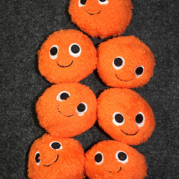 Kidrobot Yummy World Cheesy Puffs Plush Toys 7 Puffs Zippered Pillow Bag 14x12 - Picture 3 of 7